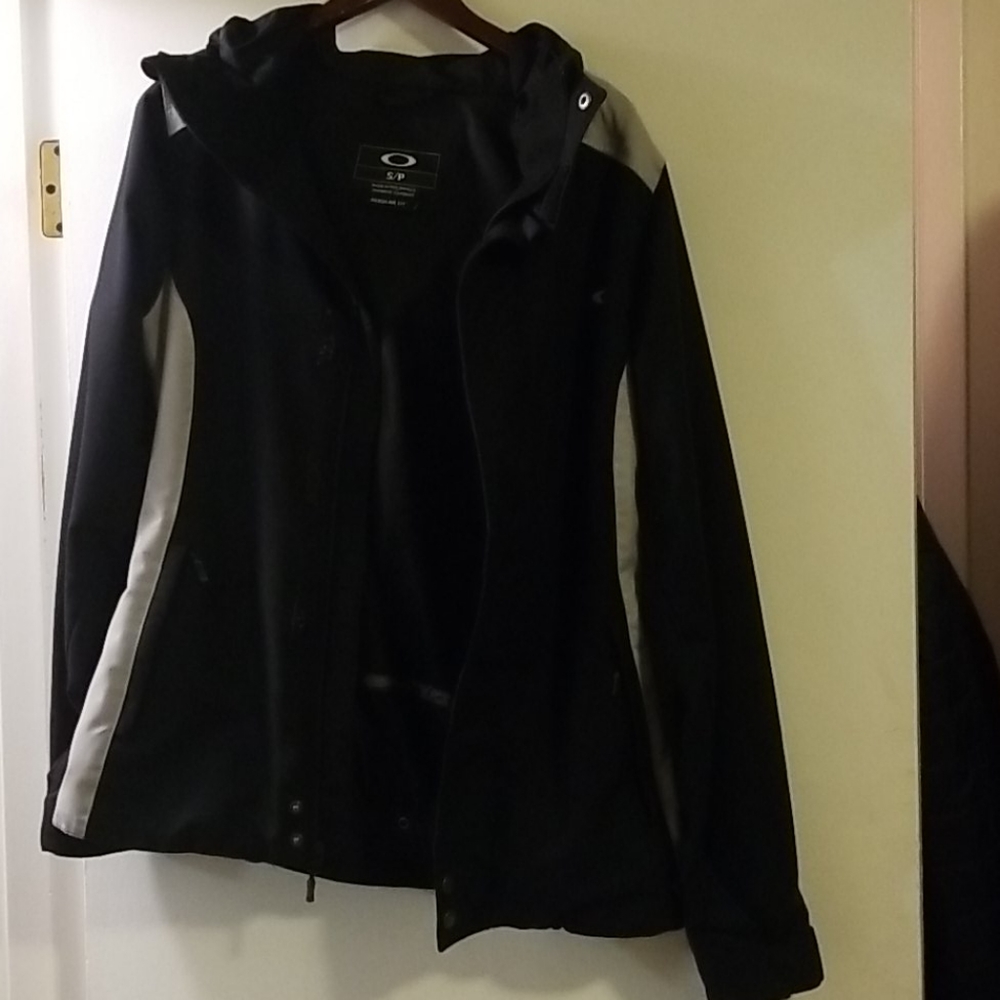 Oakley snow jacket - Picture 8 of 8